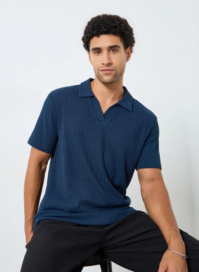 Men Relaxed Mock Open Collar Textured Mesh Polo